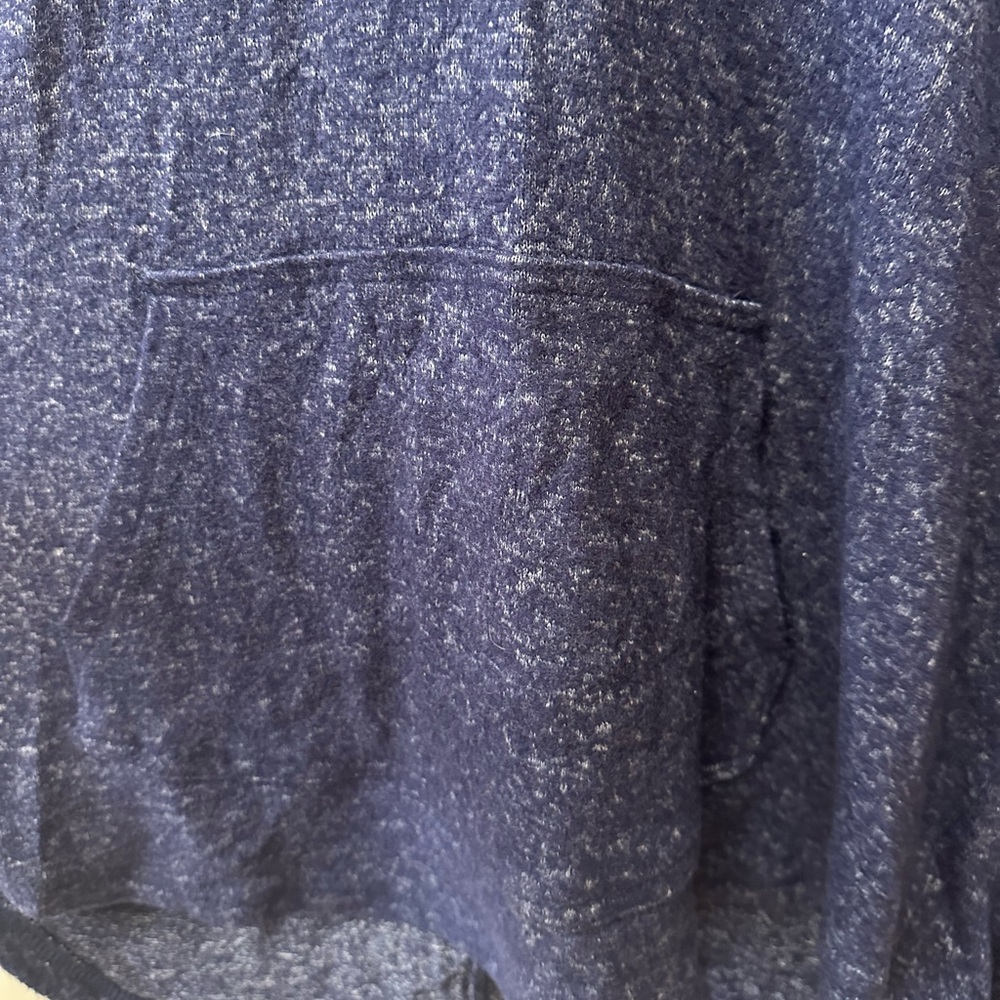 Market & Spruce Long Sleeve with Hood - Picture 6 of 6